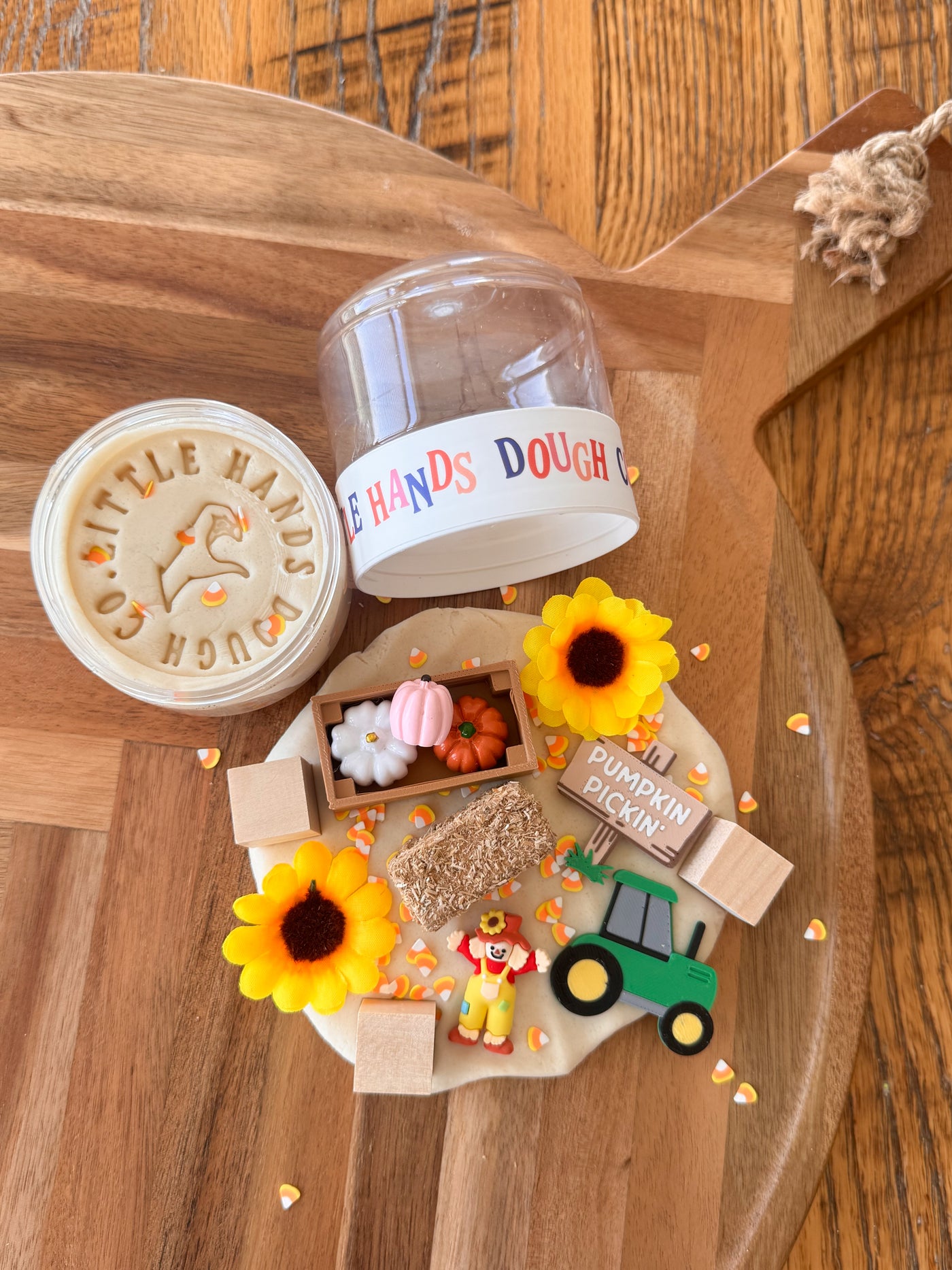 Pumpkin Patch Playdough To-Go Jar