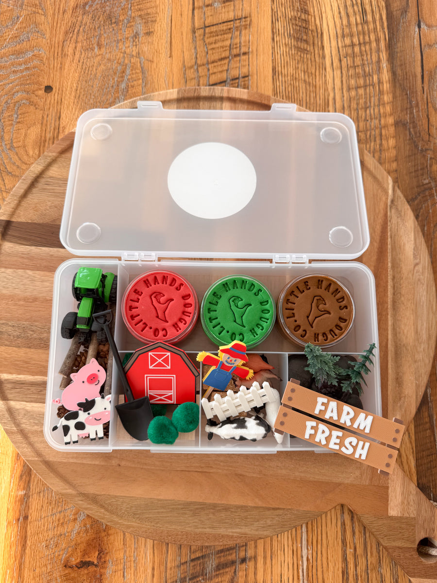 On The Farm Playdough Kit